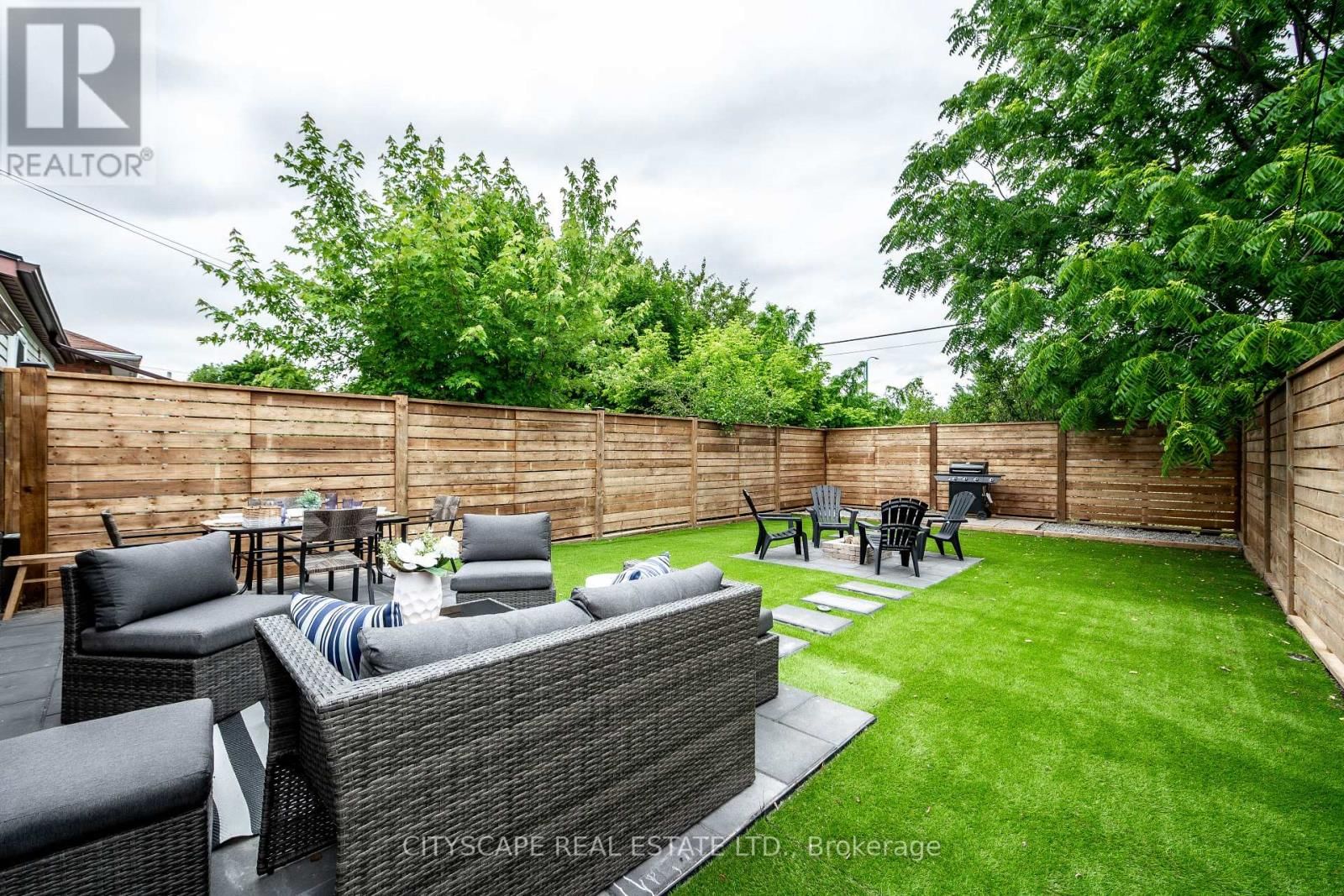 5073 KITCHENER STREET Image 34