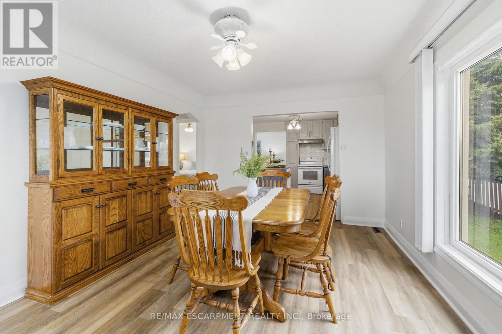 138 GLENHOLME AVENUE Image 12