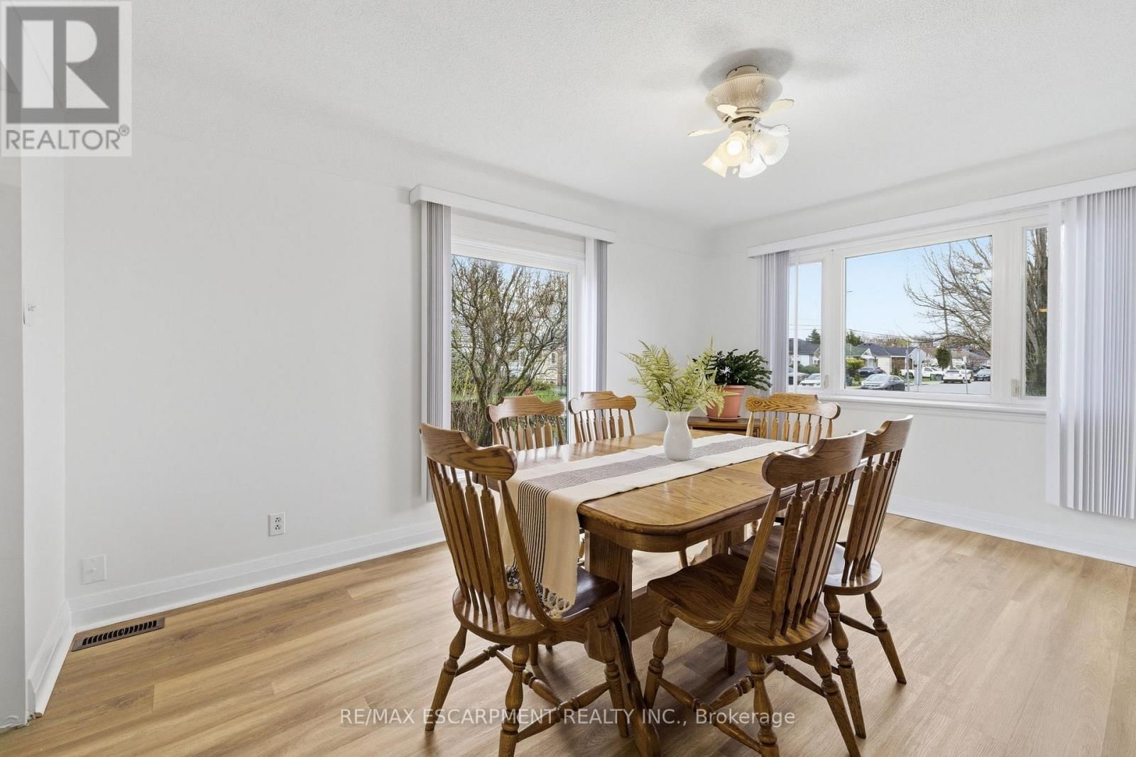 138 GLENHOLME AVENUE Image 13