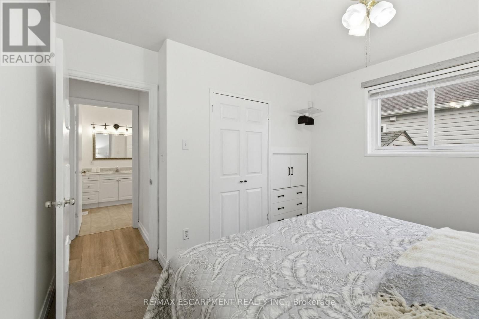 138 GLENHOLME AVENUE Image 18