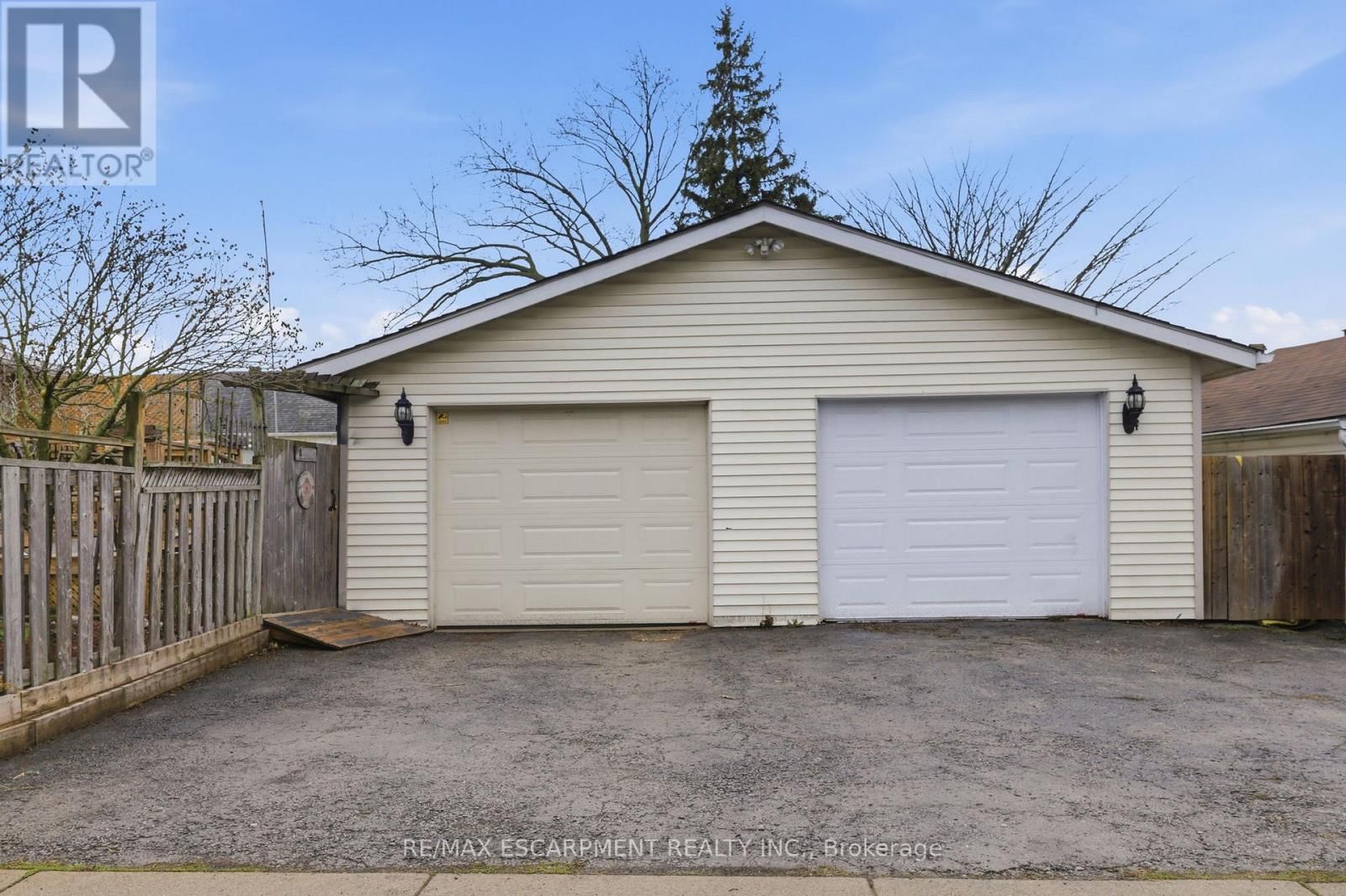 138 GLENHOLME AVENUE Image 29