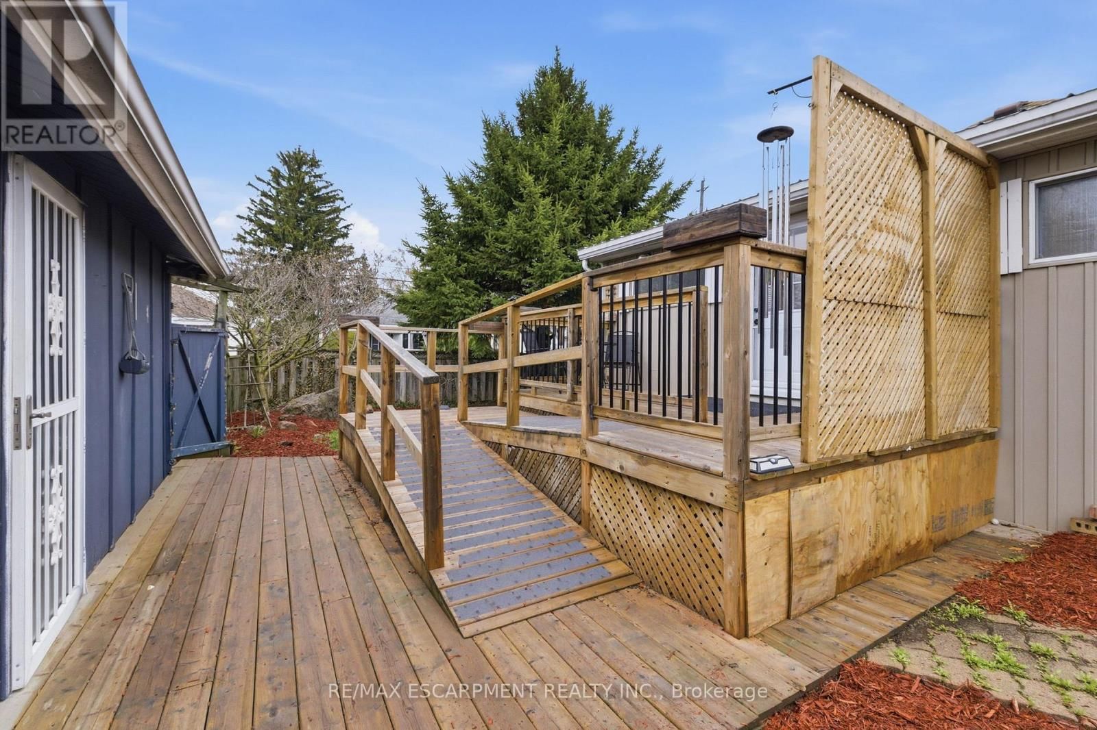 138 GLENHOLME AVENUE Image 34