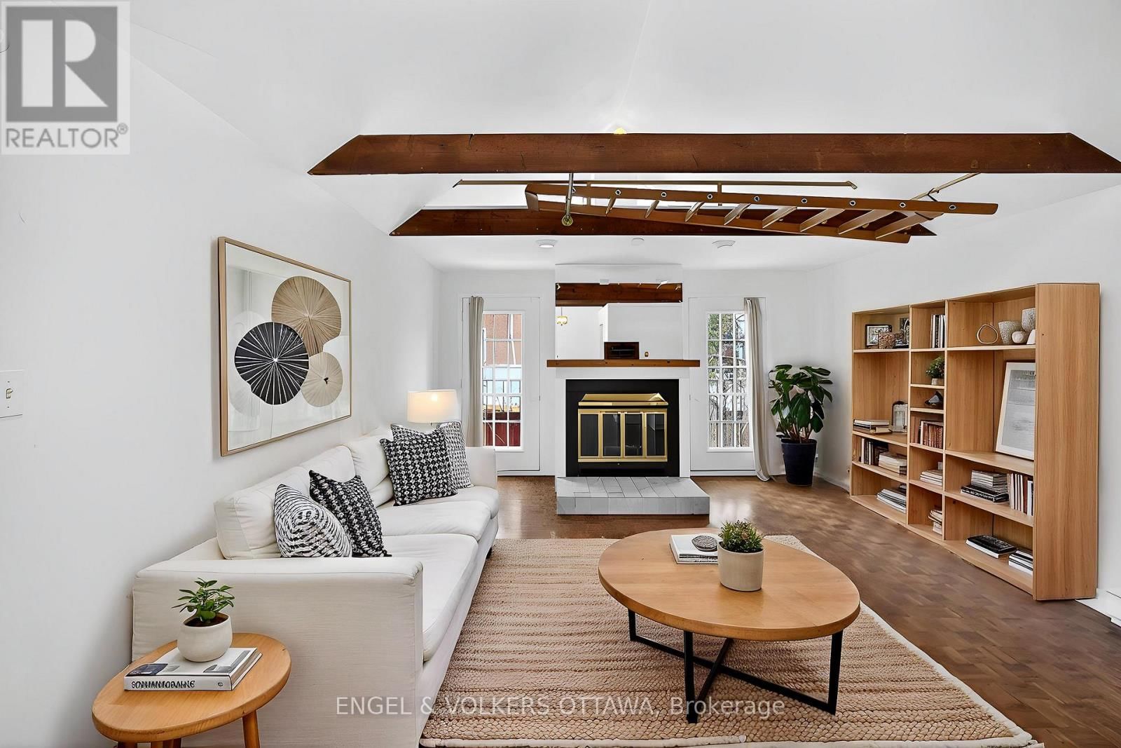 86 BRUYERE STREET Image 22