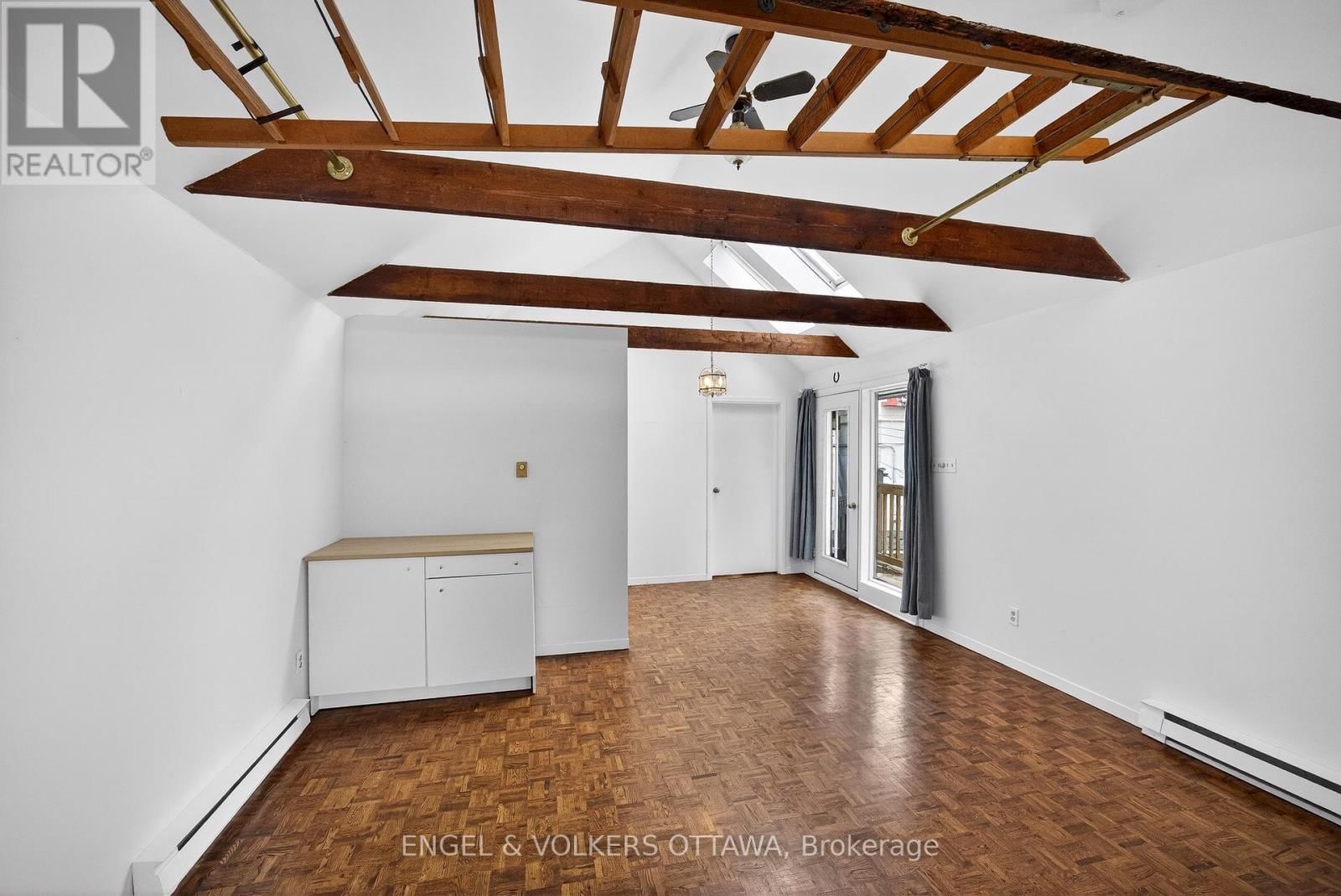 86 BRUYERE STREET Image 23