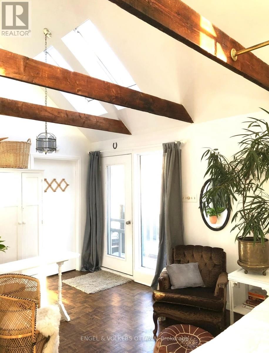 86 BRUYERE STREET Image 32