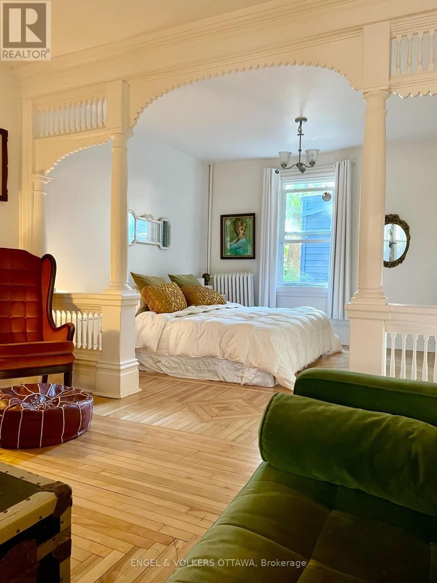 86 BRUYERE STREET Image 41