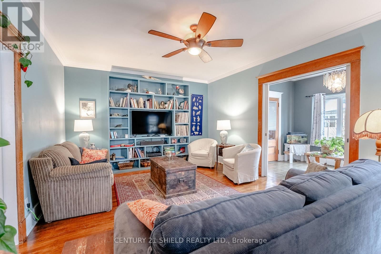 114 GLOUCESTER STREET NORTH Image 10