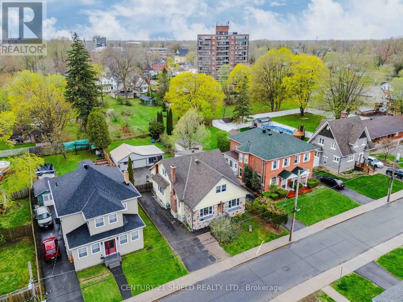 114 GLOUCESTER STREET NORTH Image 6