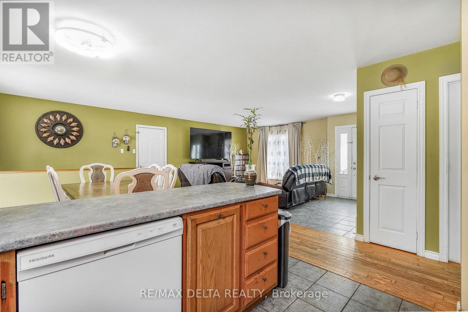 658 CH BOUNDARY ROAD Image 13