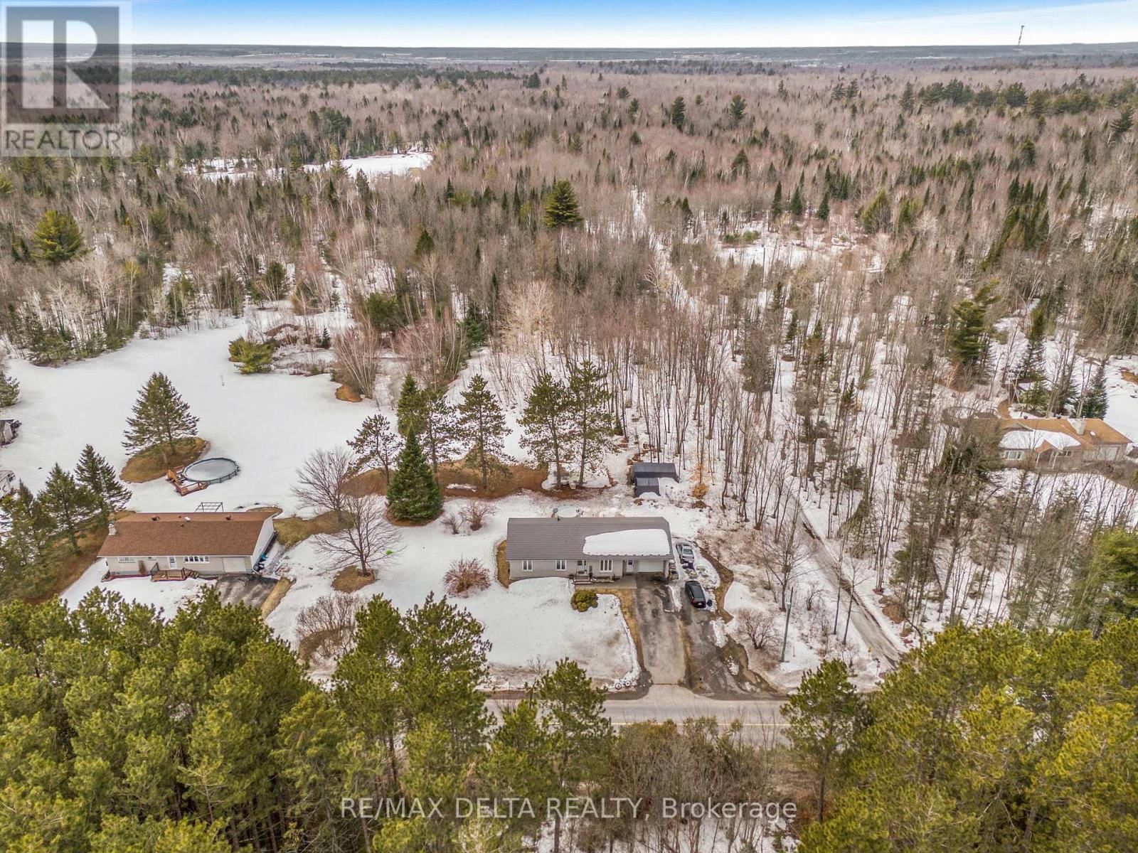 658 CH BOUNDARY ROAD Image 30