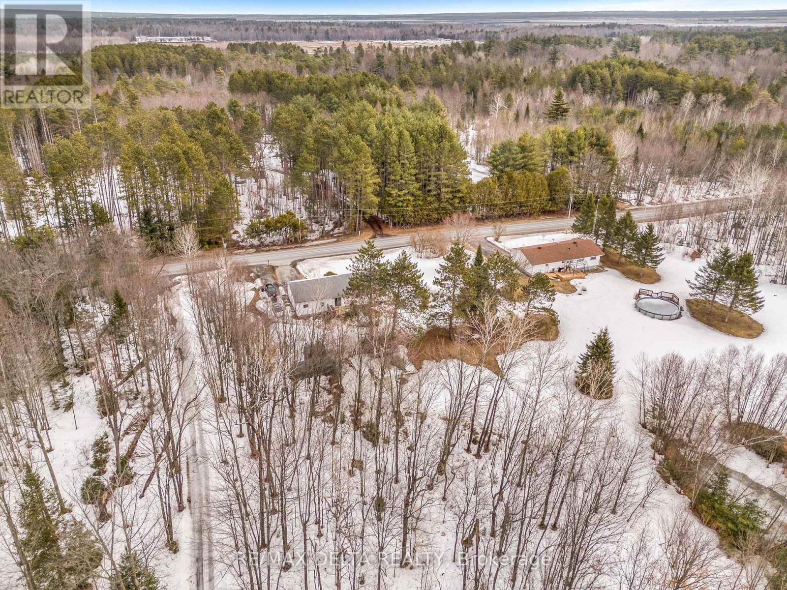 658 CH BOUNDARY ROAD Image 33