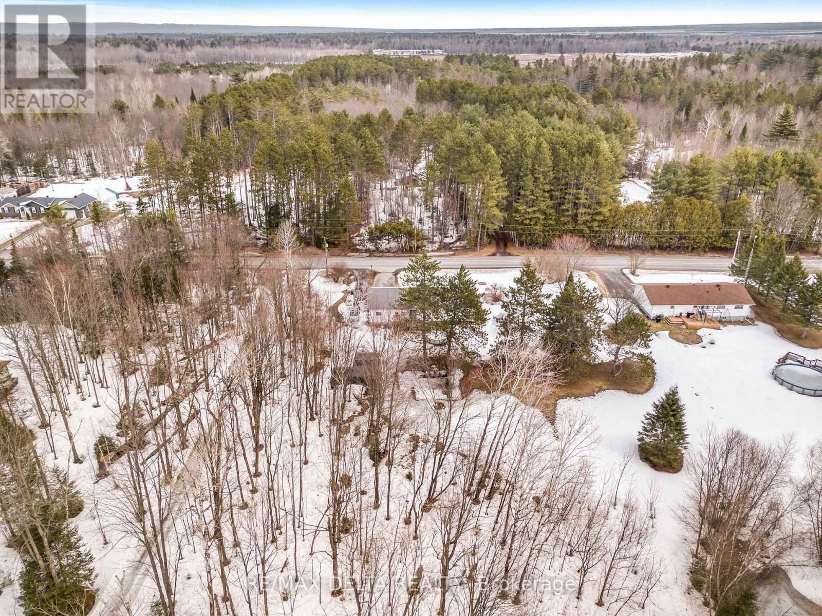 658 CH BOUNDARY ROAD Image 34