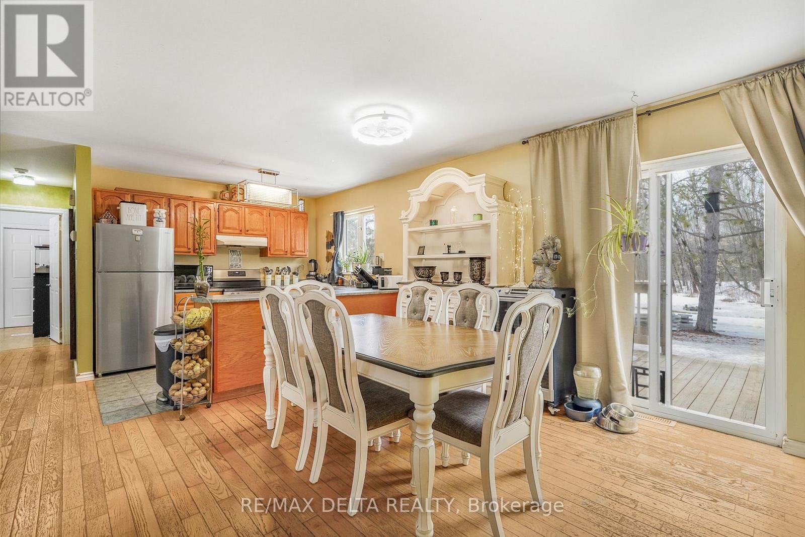 658 CH BOUNDARY ROAD Image 8