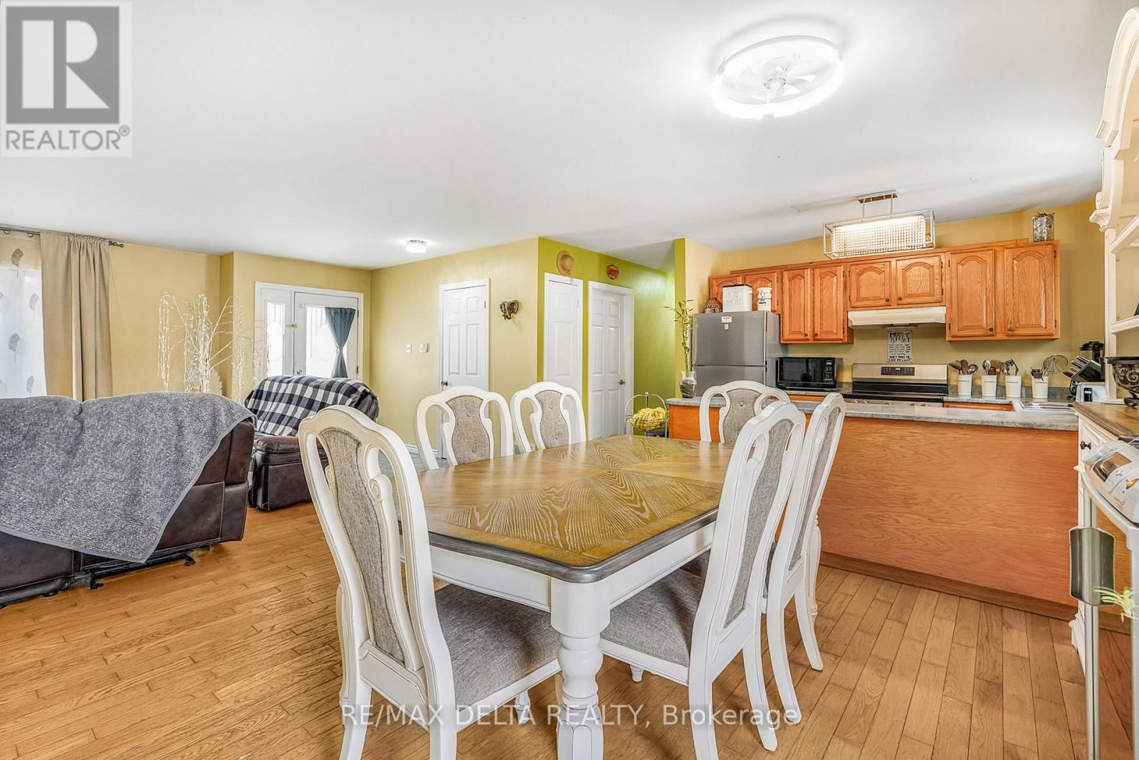 658 CH BOUNDARY ROAD Image 9