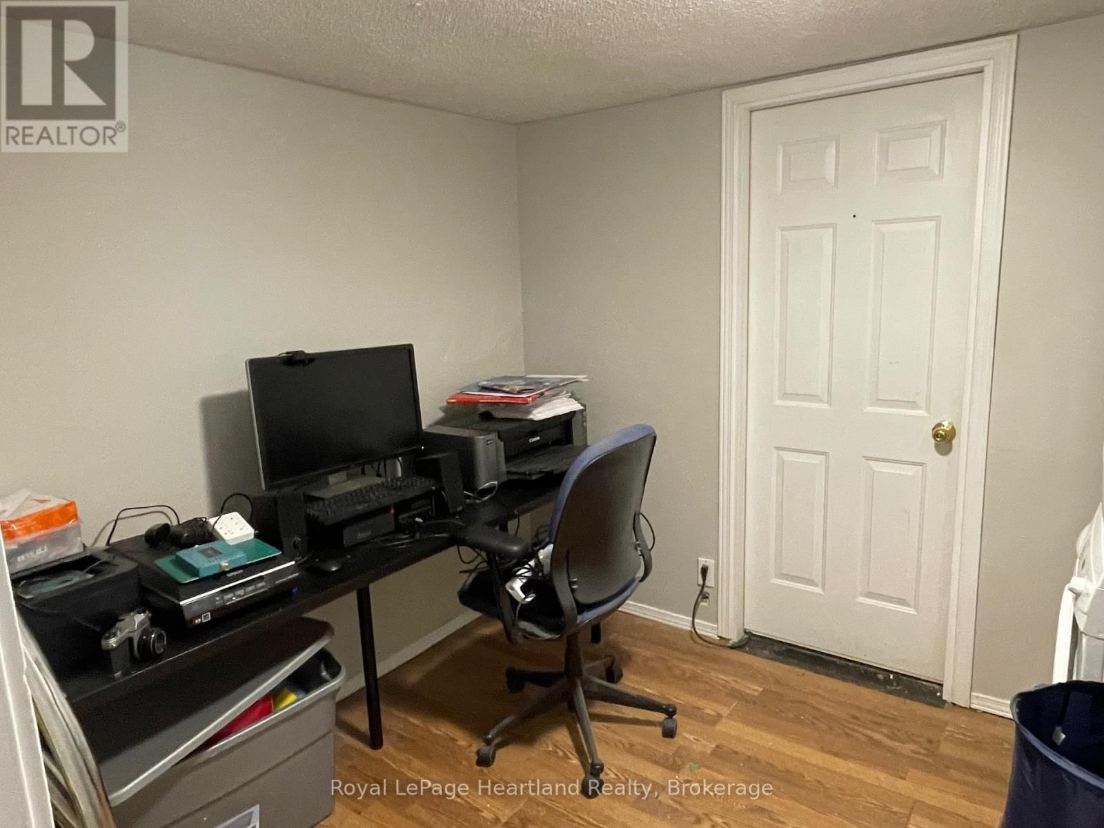 21 RUTH STREET Image 10