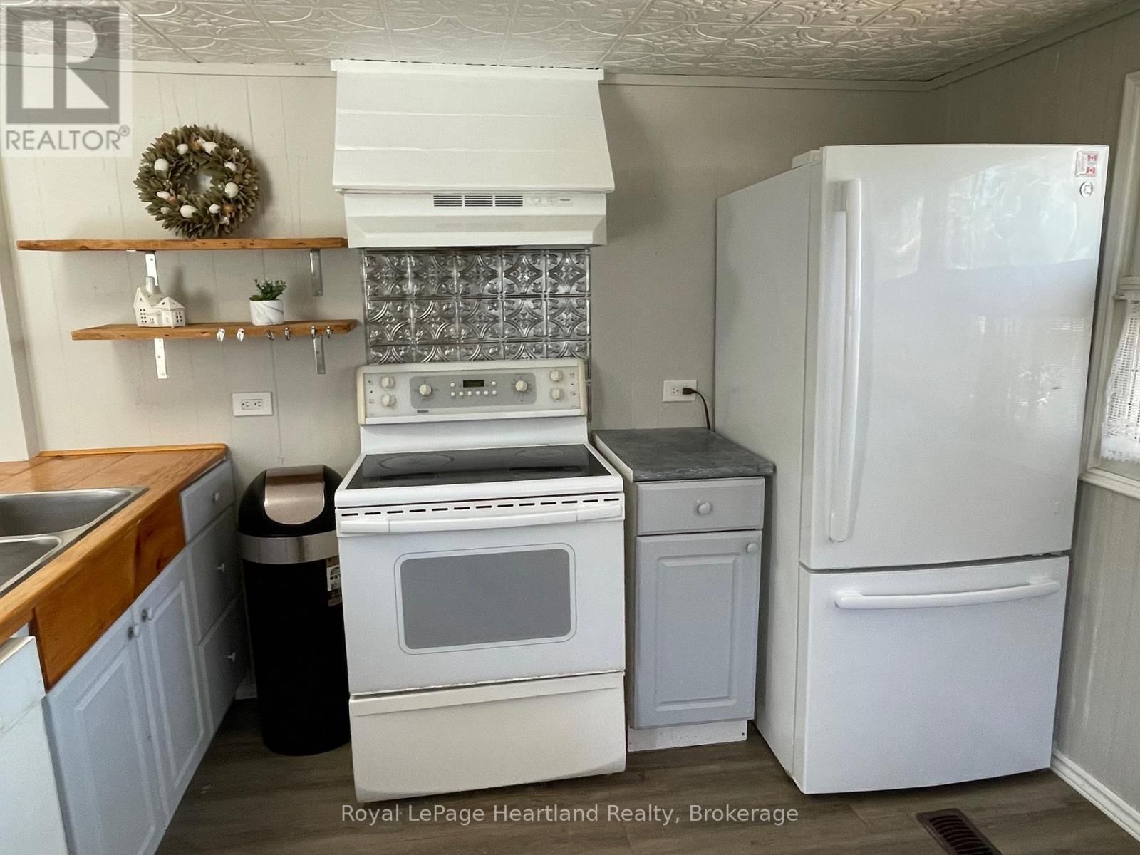 21 RUTH STREET Image 6