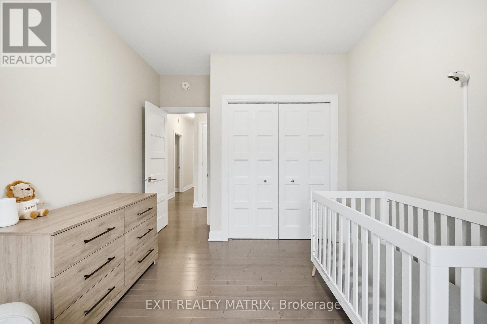 397 COLMAR STREET Image 20