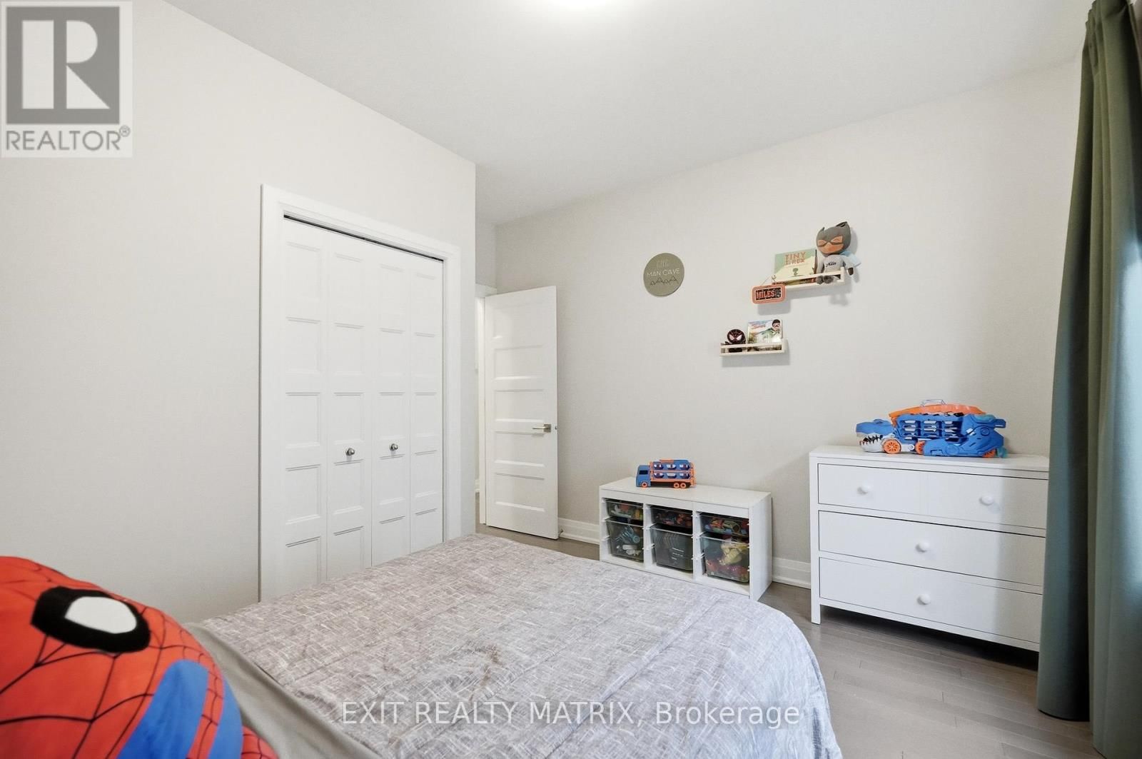 397 COLMAR STREET Image 22
