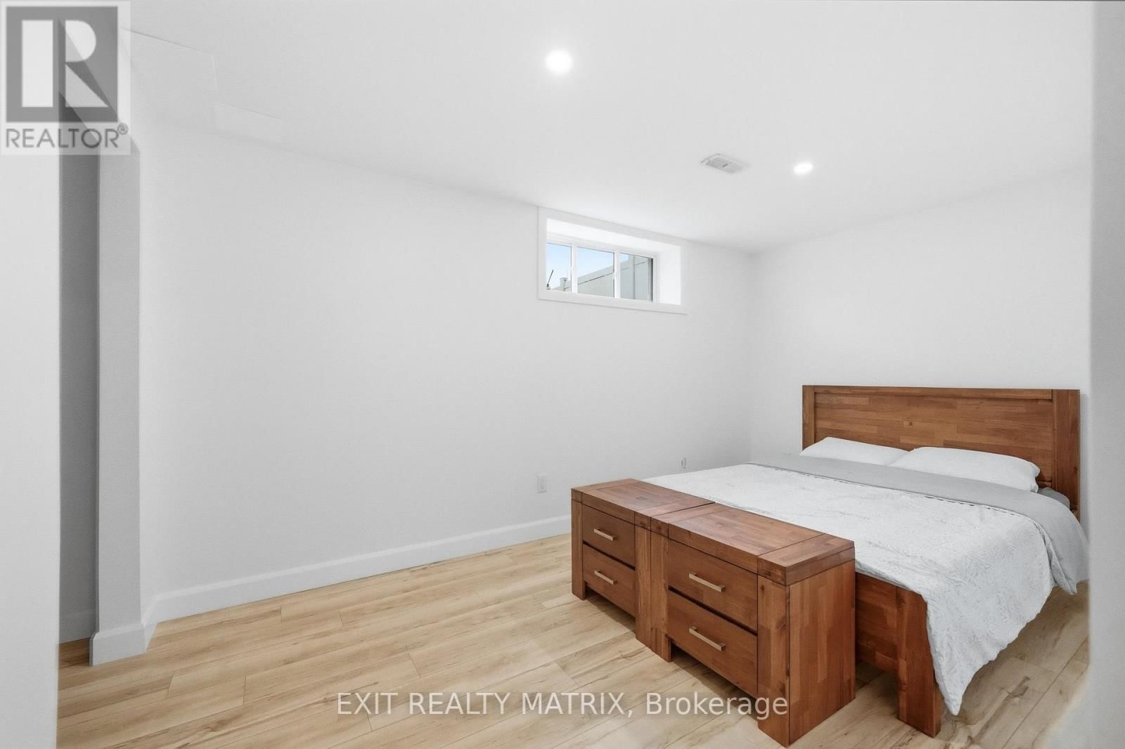 397 COLMAR STREET Image 30