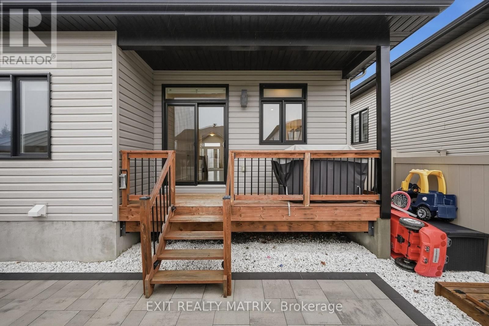 397 COLMAR STREET Image 38