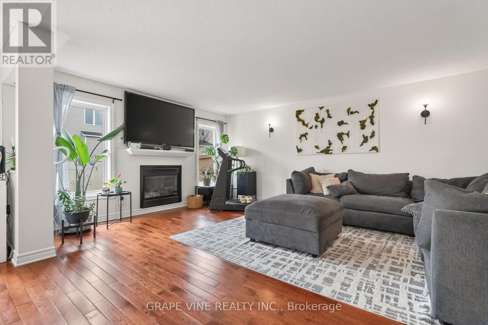 322 FOXRIDGE WAY Image 18