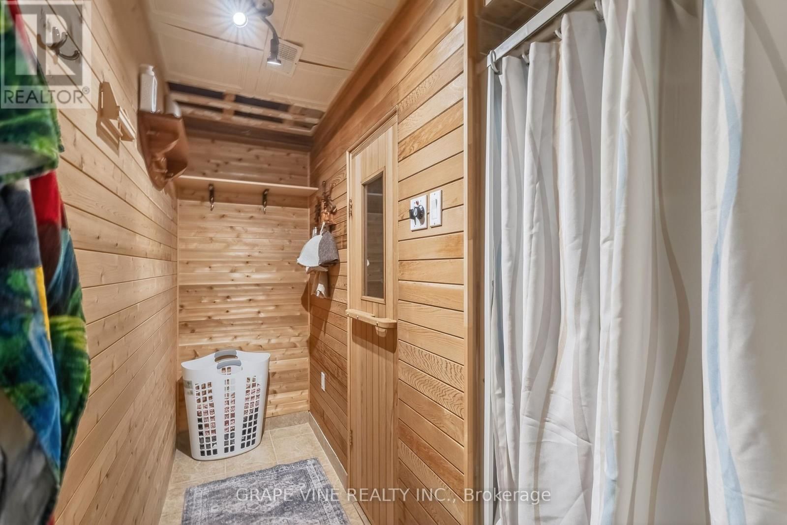 322 FOXRIDGE WAY Image 28