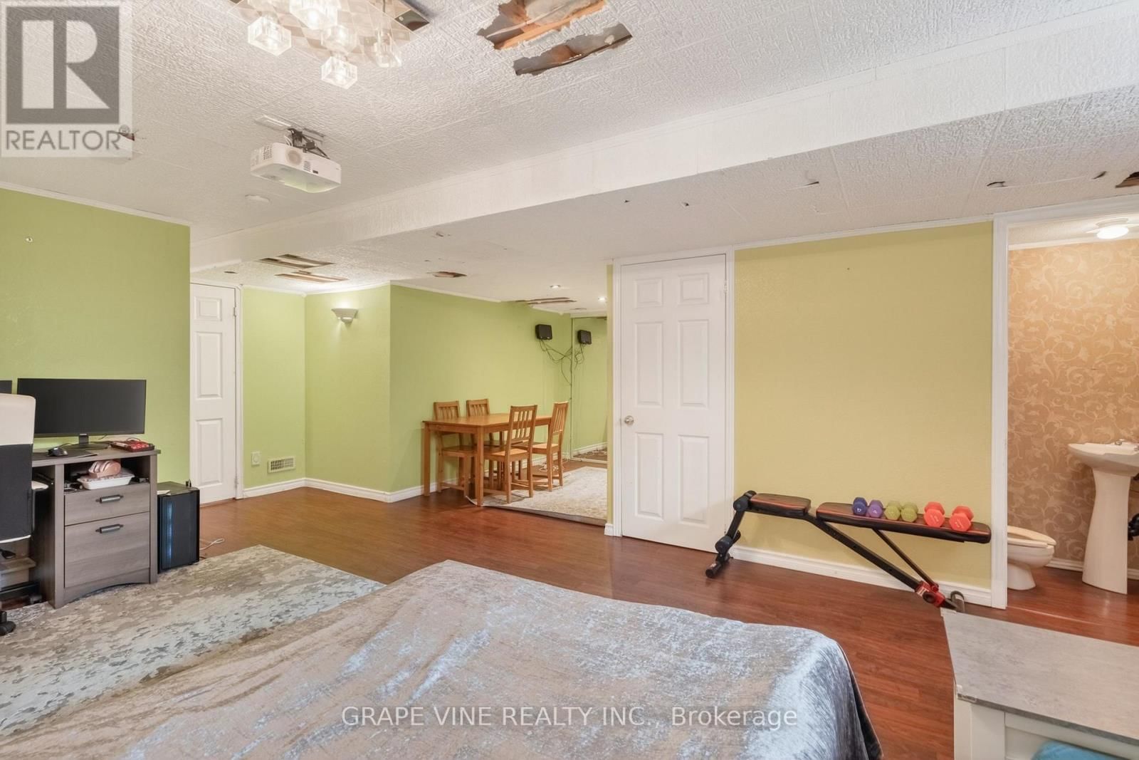 322 FOXRIDGE WAY Image 30