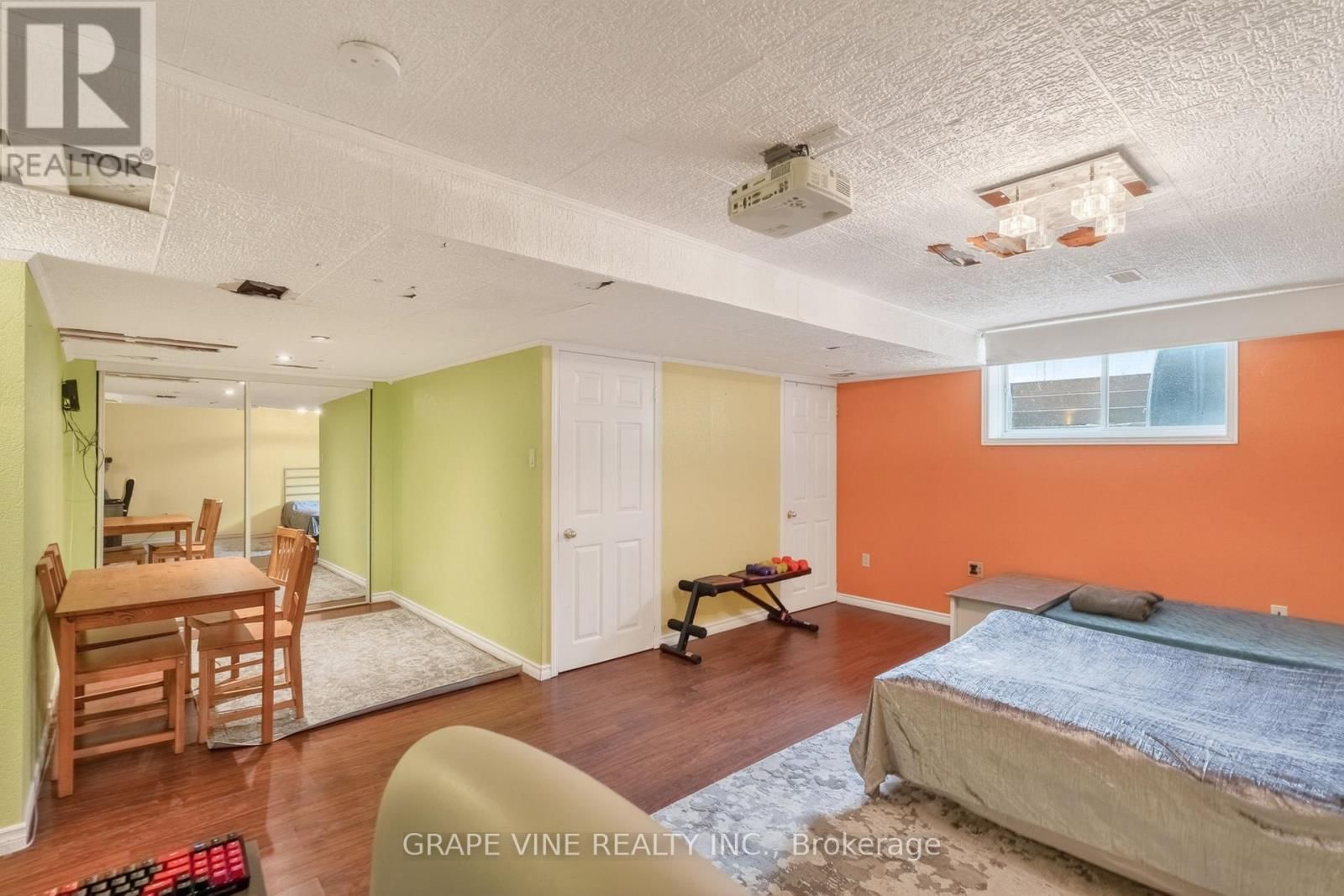 322 FOXRIDGE WAY Image 31