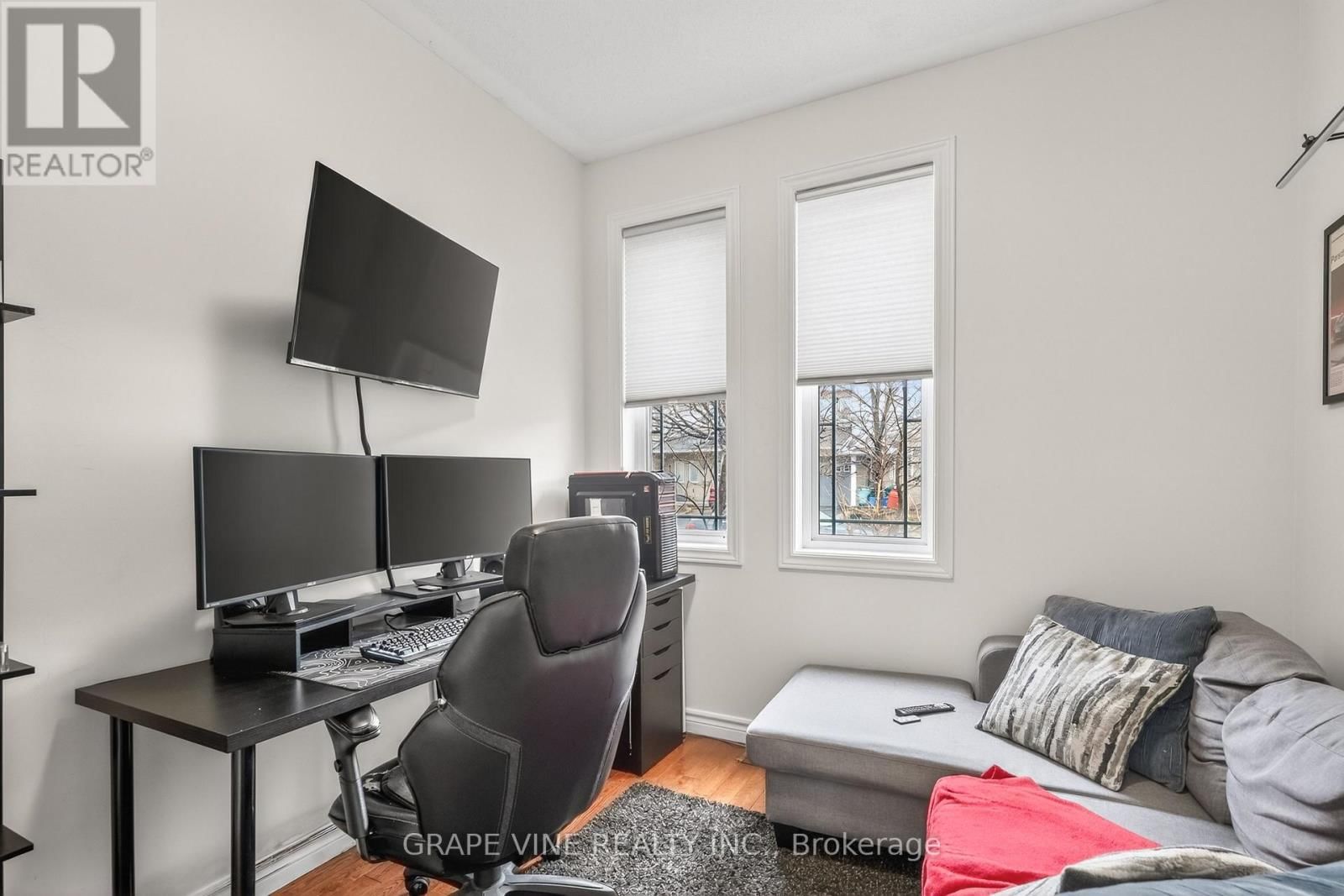 322 FOXRIDGE WAY Image 6