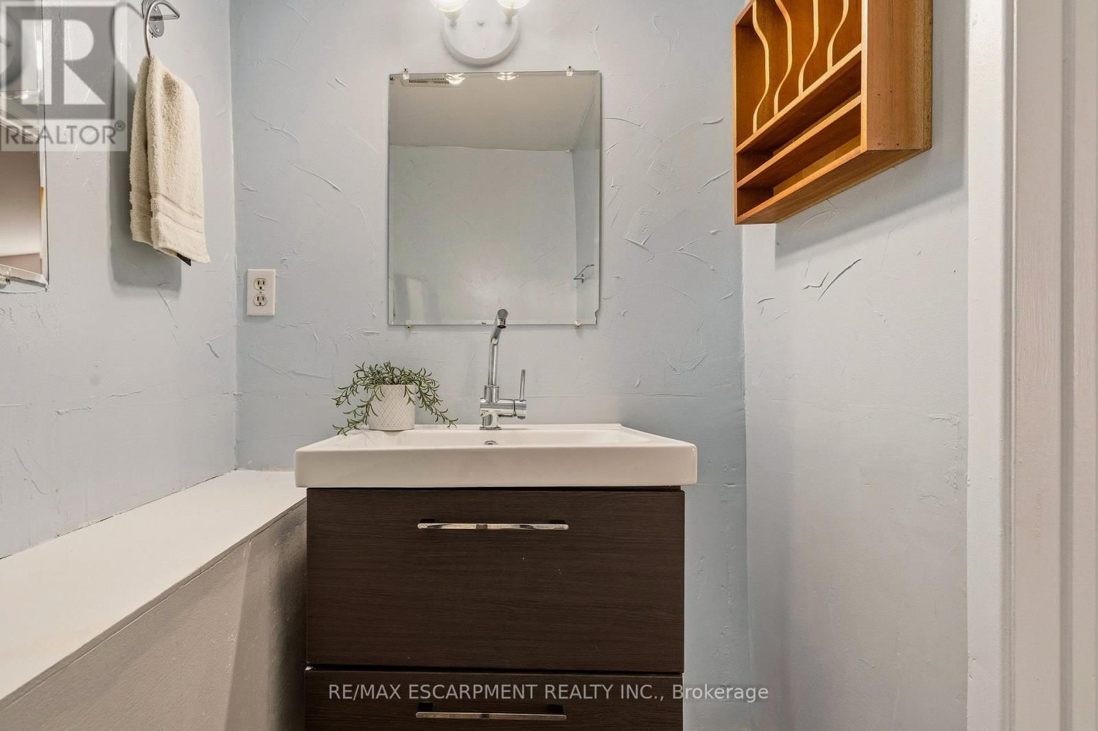 6 - 23 WATSONS LANE Image 30