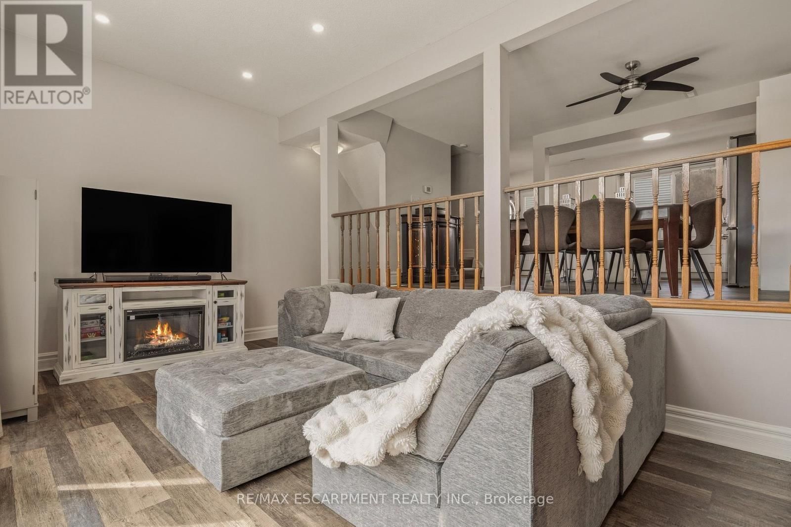 6 - 23 WATSONS LANE Image 7