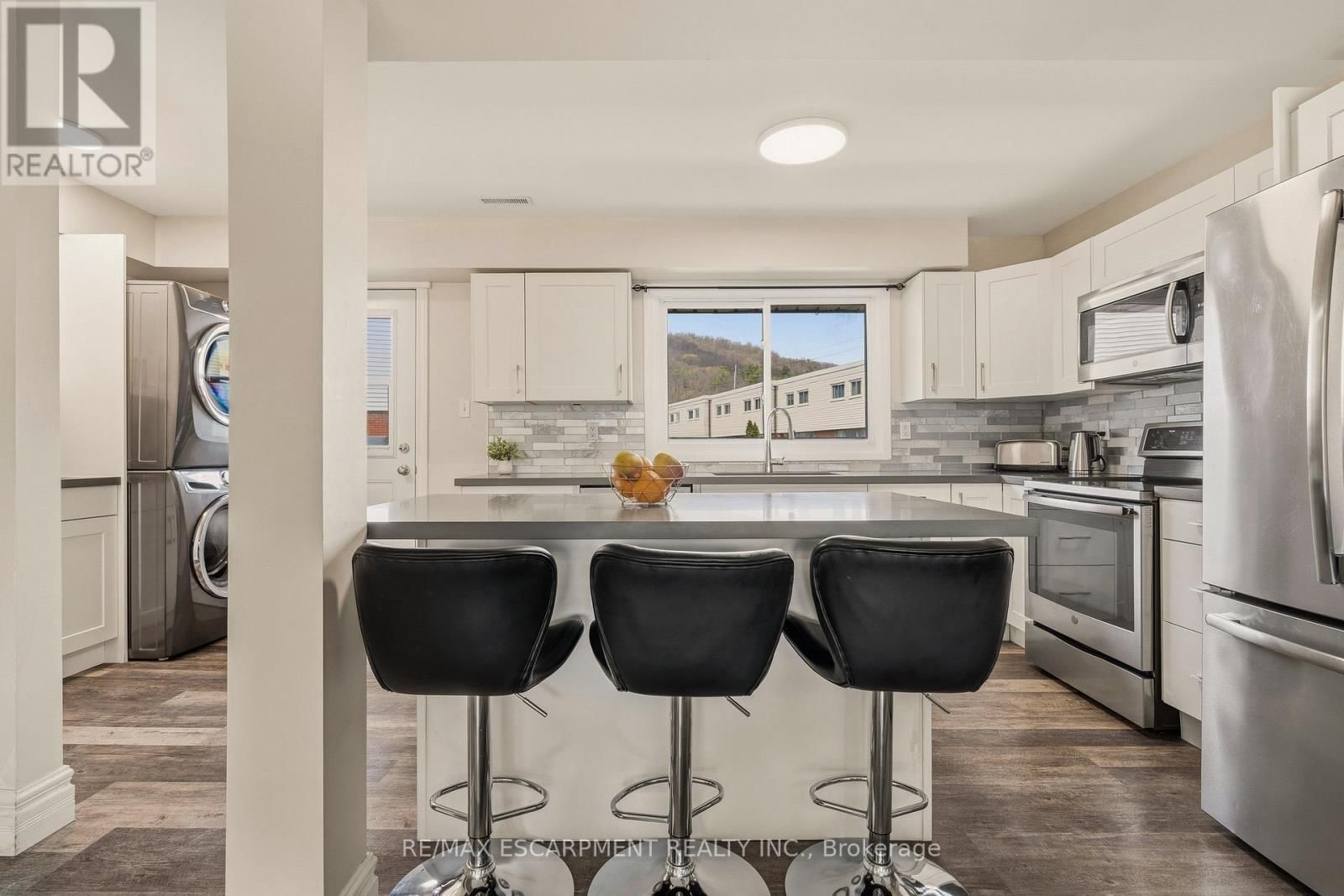 6 - 23 WATSONS LANE Image 9