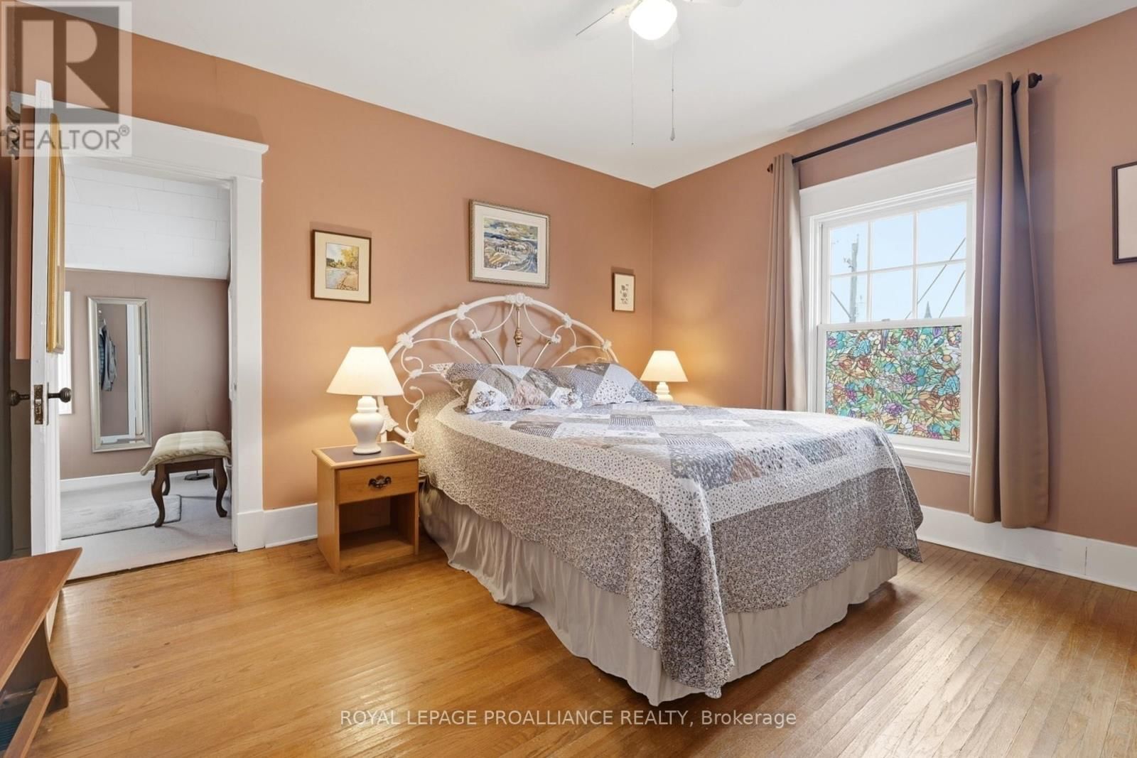 30 CATHARINE STREET Image 22