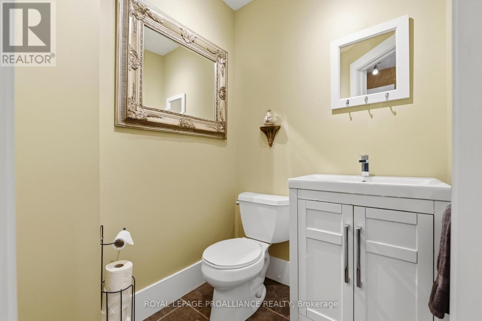 30 CATHARINE STREET Image 26