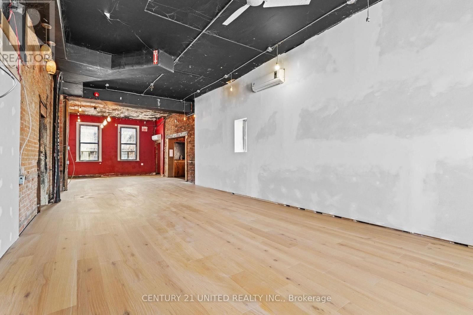 197 HUNTER STREET WEST Image 4