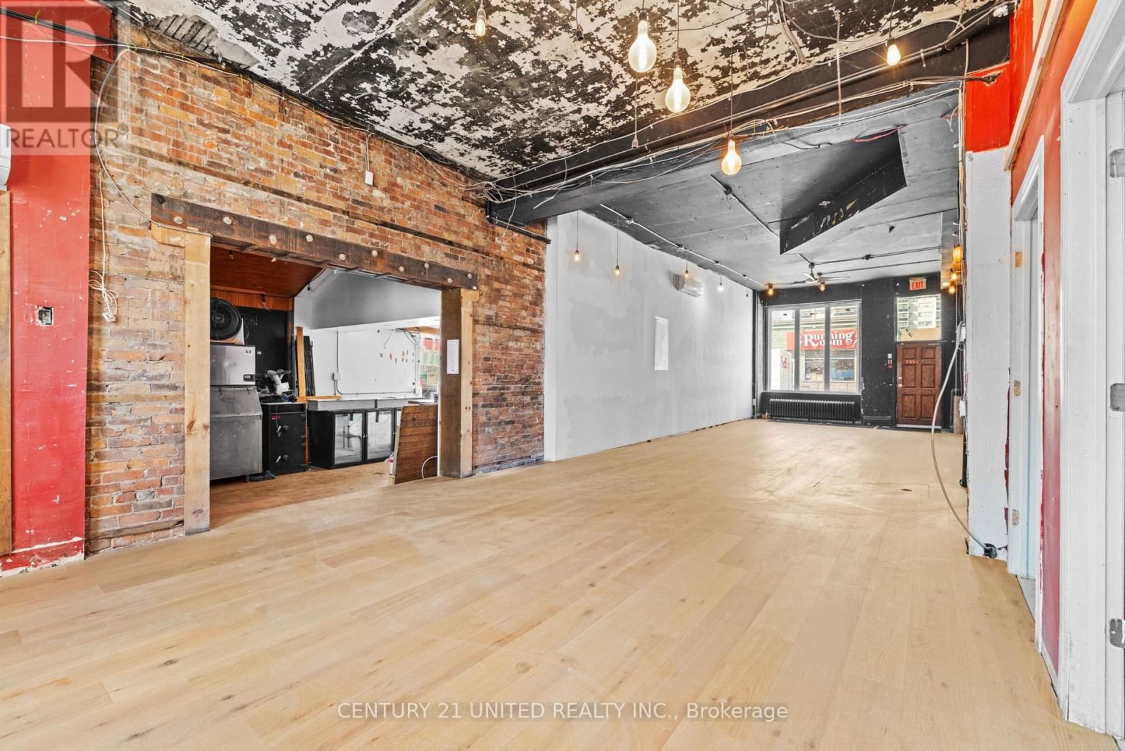 197 HUNTER STREET WEST Image 6