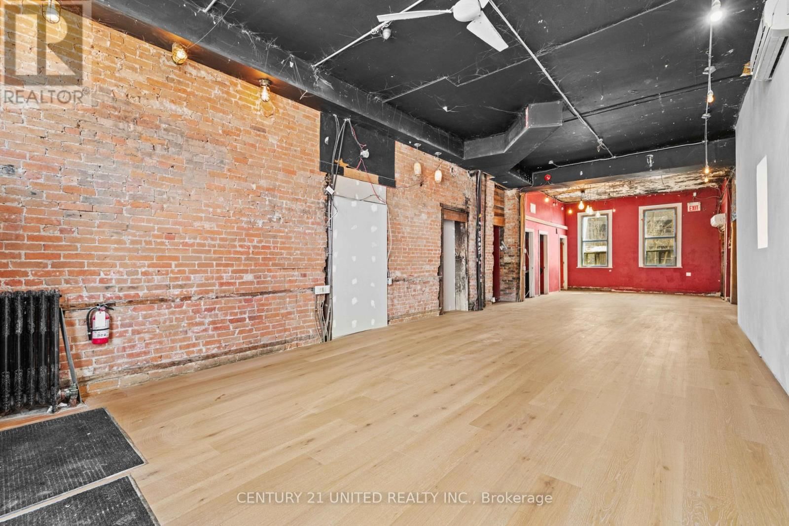 197 HUNTER STREET WEST Image 8