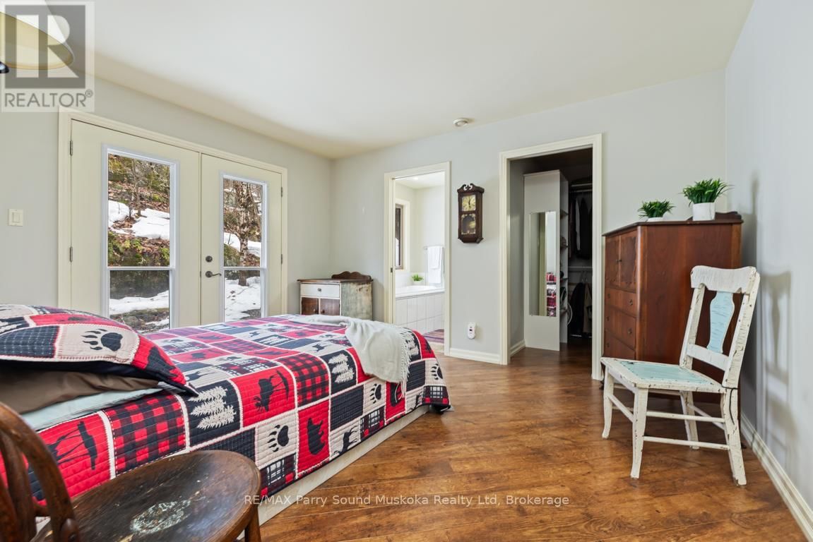 64 124 HIGHWAY Image 11