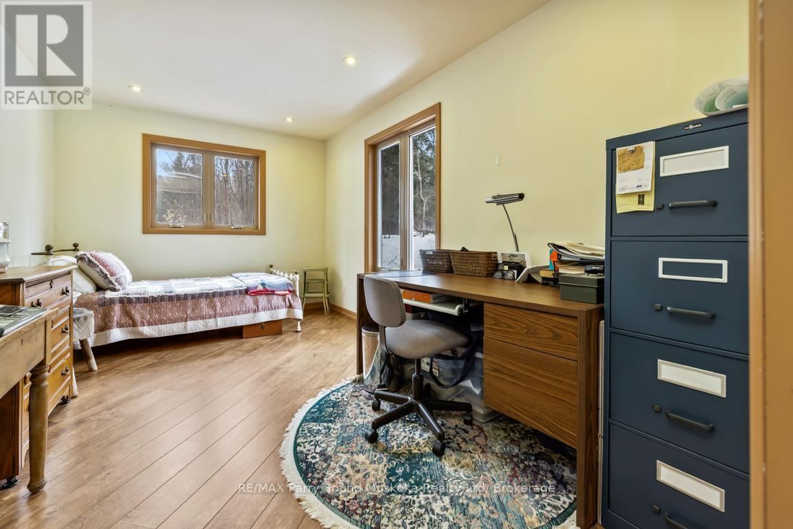 64 124 HIGHWAY Image 16