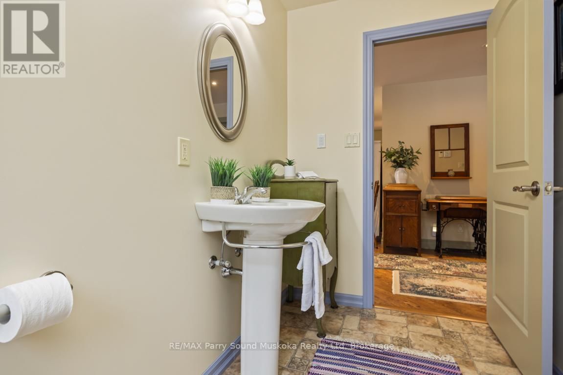 64 124 HIGHWAY Image 19