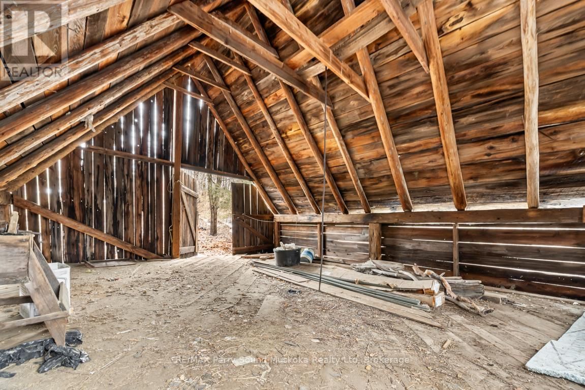 64 124 HIGHWAY Image 27