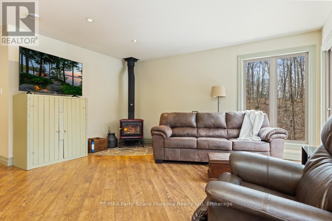 64 124 HIGHWAY Image 3