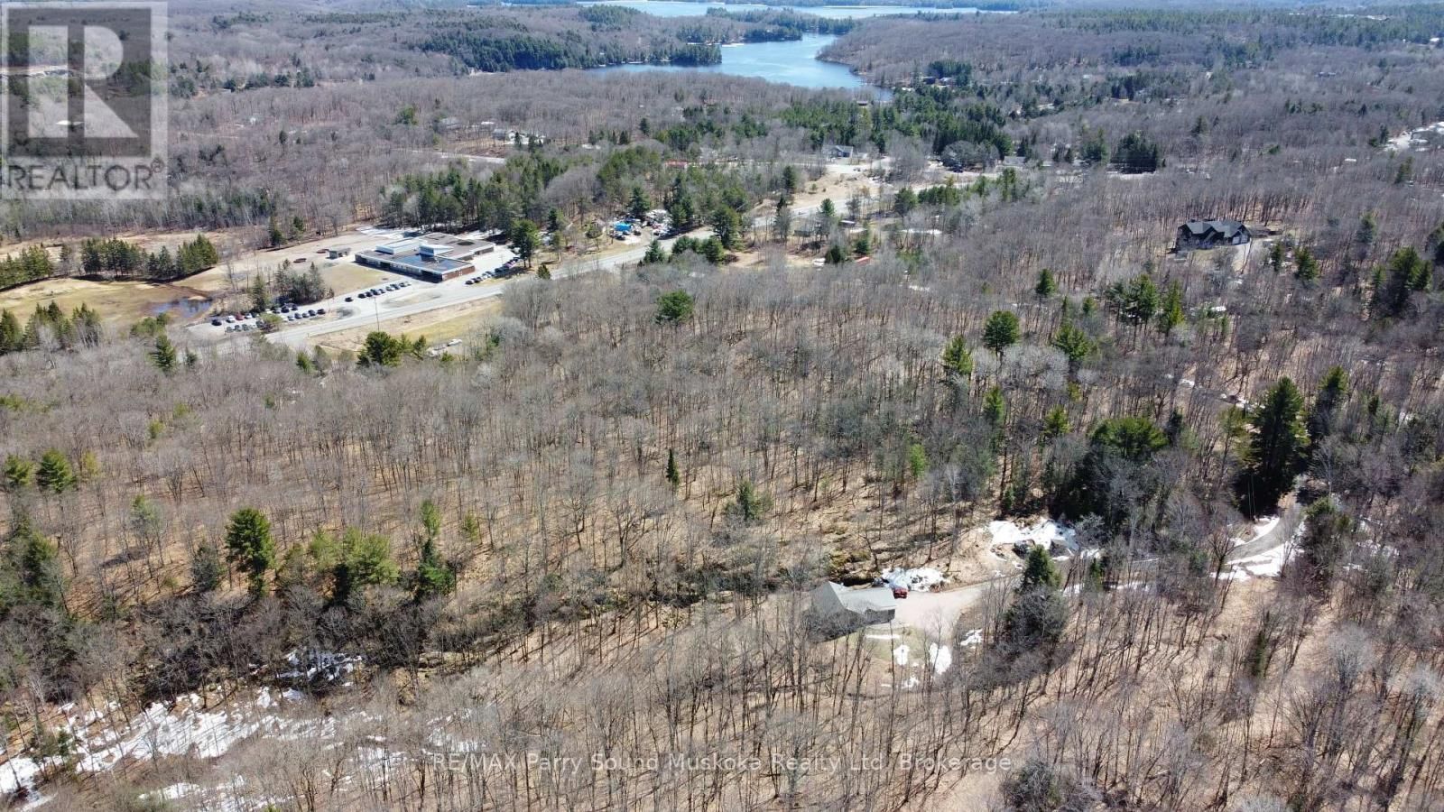 64 124 HIGHWAY Image 33