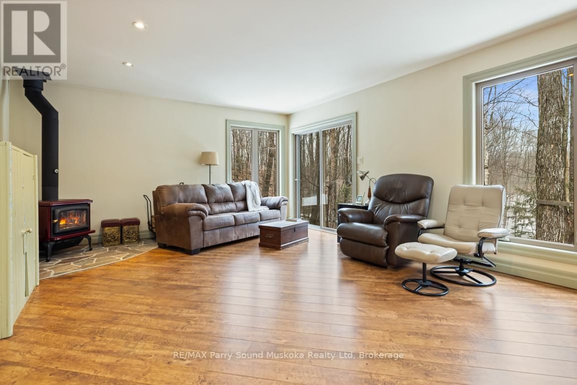 64 124 HIGHWAY Image 4