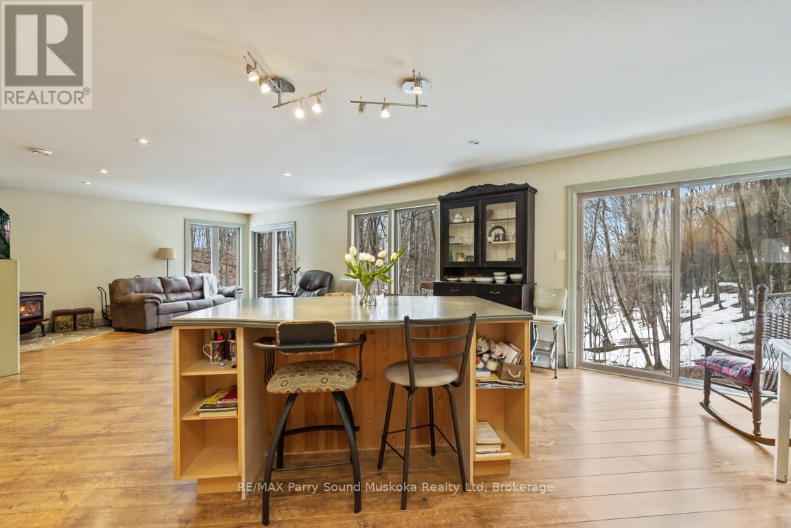 64 124 HIGHWAY Image 7