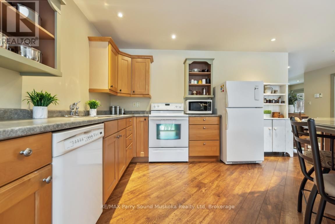 64 124 HIGHWAY Image 9