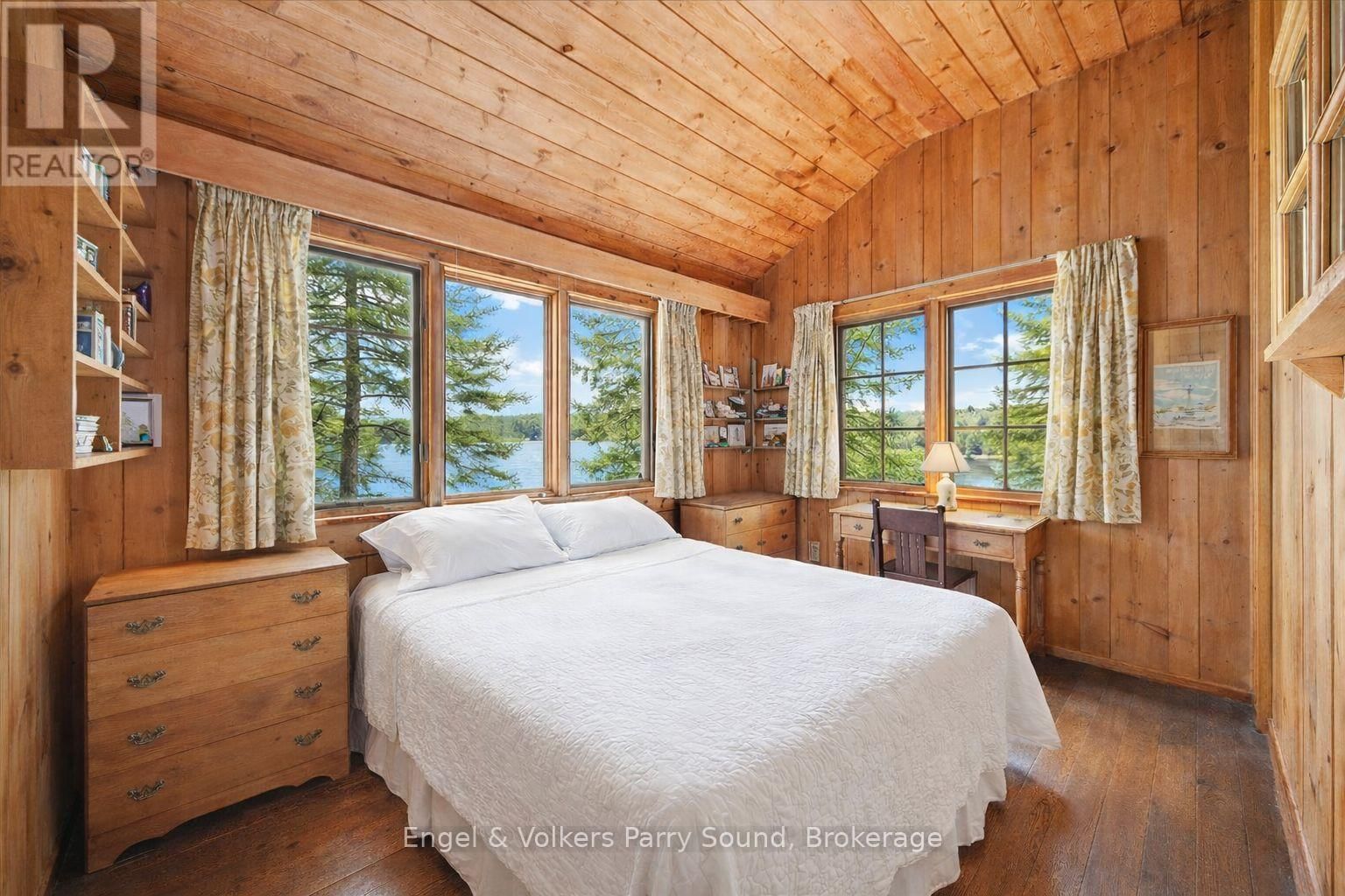 53 BIRDWOOD LANE Image 11