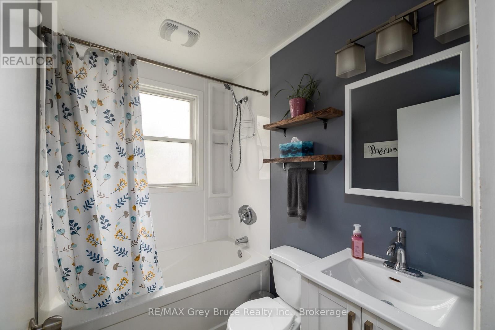 2120 4TH AVENUE WEST Image 31