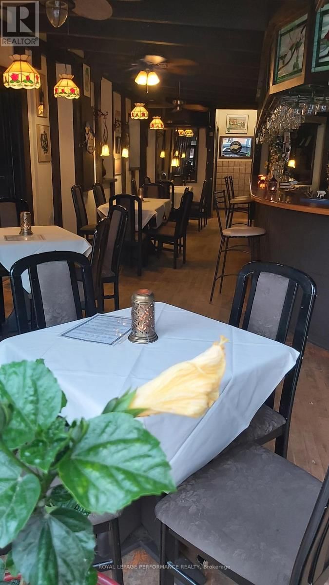 314/316 RAGLAN STREET SOUTH Image 10