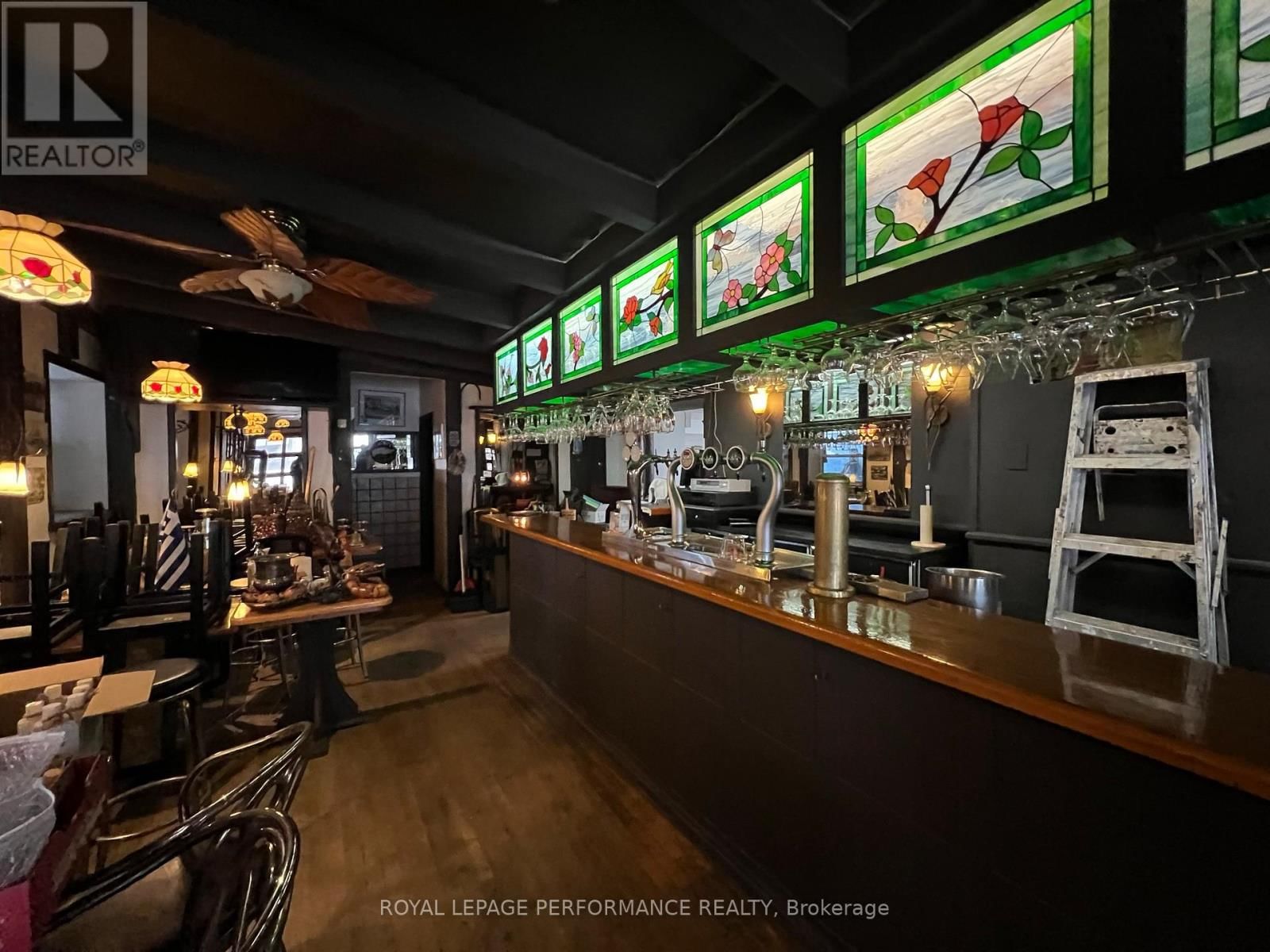 314/316 RAGLAN STREET SOUTH Image 23